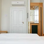 호텔 Jorgensens 4*