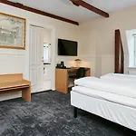 Jorgensens 4*