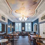 Hotel Jorgensens