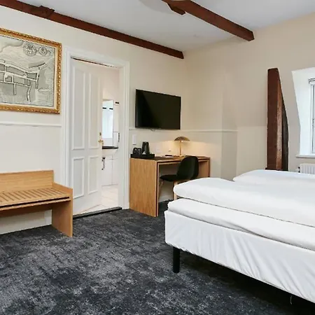 Jorgensens 4*